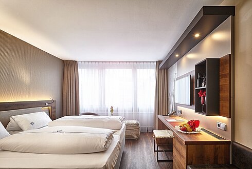 Helles, großzügiges Standard Doppelzimmer in Friedrichshafen Modernes, hochwertiges Doppelzimmer im Hotel City Krone Friedrichshafen, ein ideales Tagungshotel in Friedrichshafen.